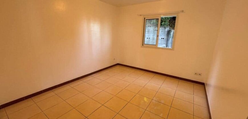 A louer une charmante villa T5 avec vue mer située au Tampon dans le quartier de Trois Mares