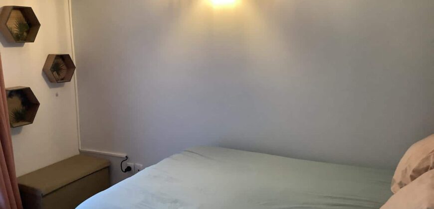En location une villa jumelée de type F3 de 75 m2 située à La Rivière Saint Louis