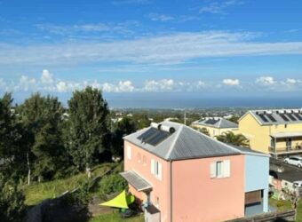 A louer un appartement en duplex de 69.34m2 proche de toutes commodités au Tampon
