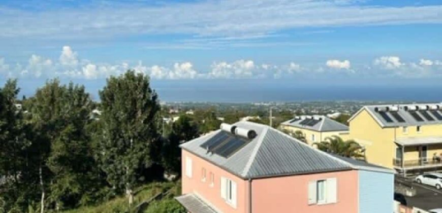 A louer un appartement en duplex de 69.34m2 proche de toutes commodités au Tampon
