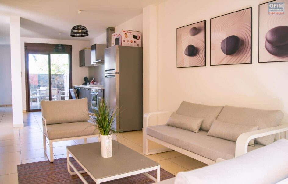 A louer une belle villa meublée de type F4 située proche de toutes les commodités à Terre Sainte