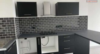 A louer un appartement T3 situé dans une résidence sécurisée à Saint Pierre