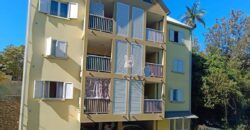 A vendre un appartement en duplex de type T3 situé à deux pas du centre-vile du Tampon