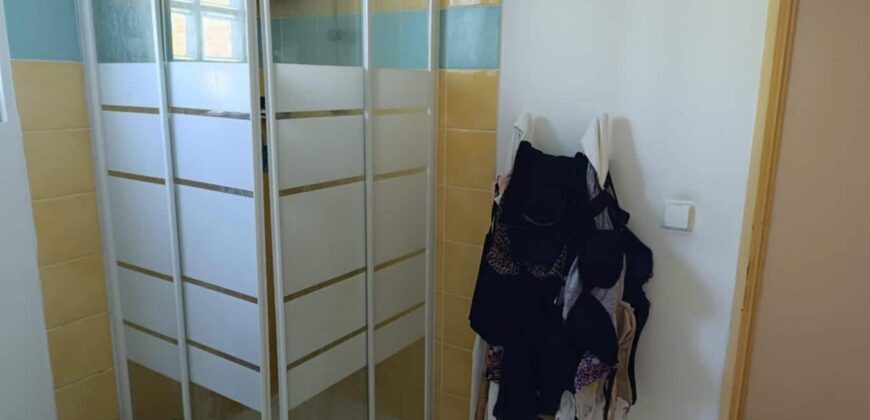A vendre un appartement en duplex de type T3 situé à deux pas du centre-vile du Tampon