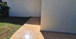 A louer une petite villa de 34m2 avec jardin dans le secteur de Bel Air à Sainte Suzanne