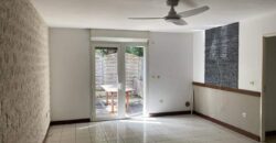 A vendre un agréable appartement T2 de 41.48 m2 situé dans un quartier calme à La Possession