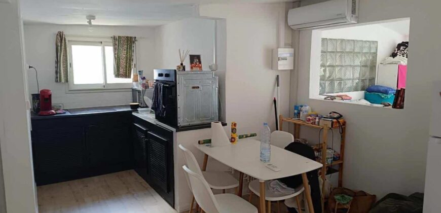 À vendre à Saint-Pierre une villa de 184 m² composée de 5 logements meublés