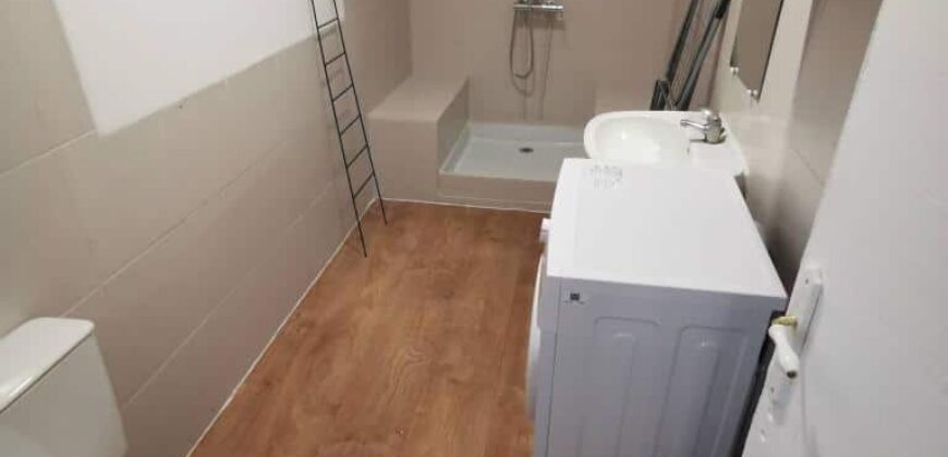 À vendre à Saint-Pierre une villa de 184 m² composée de 5 logements meublés