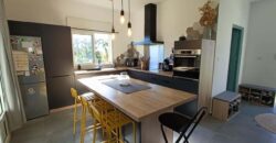 Vente d’une magnifique villa sur un vaste terrain piscinable de 700m2 à Beaulieu