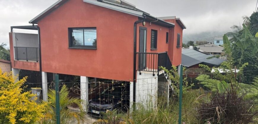 A louer une charmante villa T3 située dans un quartier calme à Pont d’Yves au Tampon