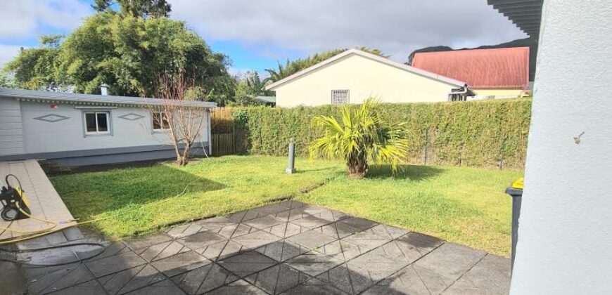 En location une charmante villa de 148 m2 située dans le secteur calme de La Plaine des Palmistes