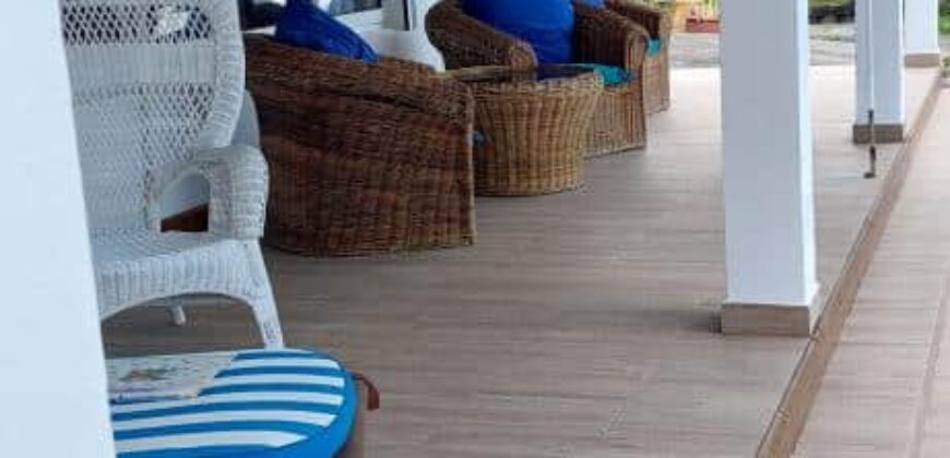Location d’une spacieuse villa F3 meublée de 109 m² habitables au cœur des Avirons