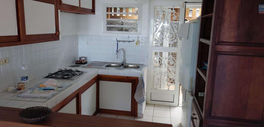 Location d’une spacieuse villa F3 meublée de 109 m² habitables au cœur des Avirons