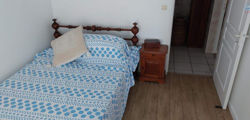 Location d’une spacieuse villa F3 meublée de 109 m² habitables au cœur des Avirons