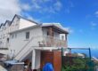 A louer un appartement de type T3 offrant une vue imprenable sur l’océan, situé à Trois Bassins