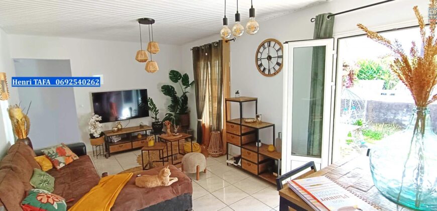 A louer une villa T4 de 76.94 m2 habitables située dans le quartier paisible de La Plaine des Grègues