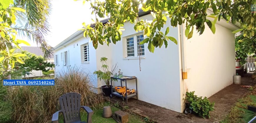 A louer une villa T4 de 76.94 m2 habitables située dans le quartier paisible de La Plaine des Grègues
