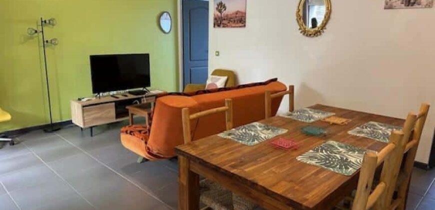 A louer une charmante villa meublée de 55 m2 située à Saint Pierre