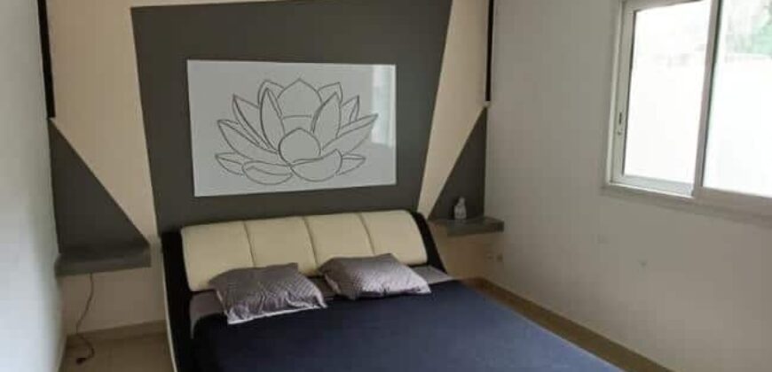 A louer un appartement T3 de 64.60m2 situé dans une petite résidence à Saint Benoit