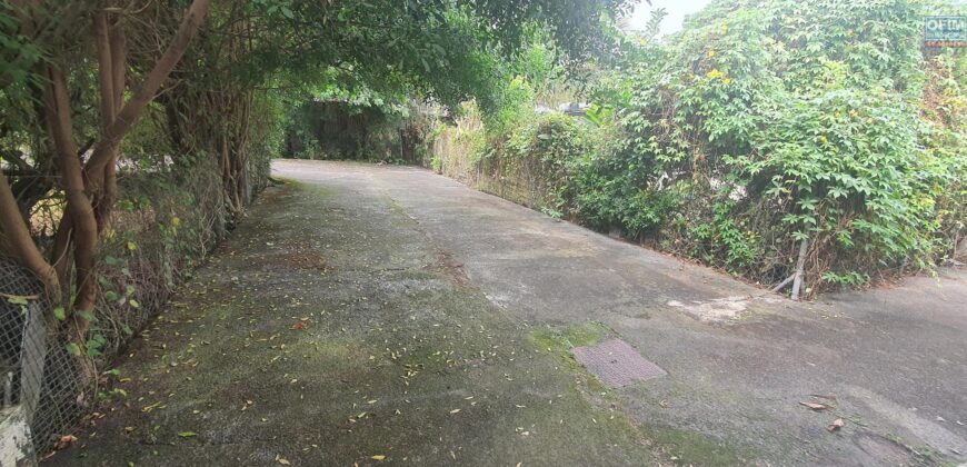 A louer une villa de 59.29m2 avec jardin situé proche centre ville de Saint Benoit