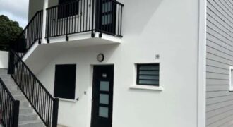 A louer un bel appartement neuf de 71.85 m2 située à l’entrée de La Rivière Saint Louis proche de toutes les commodités
