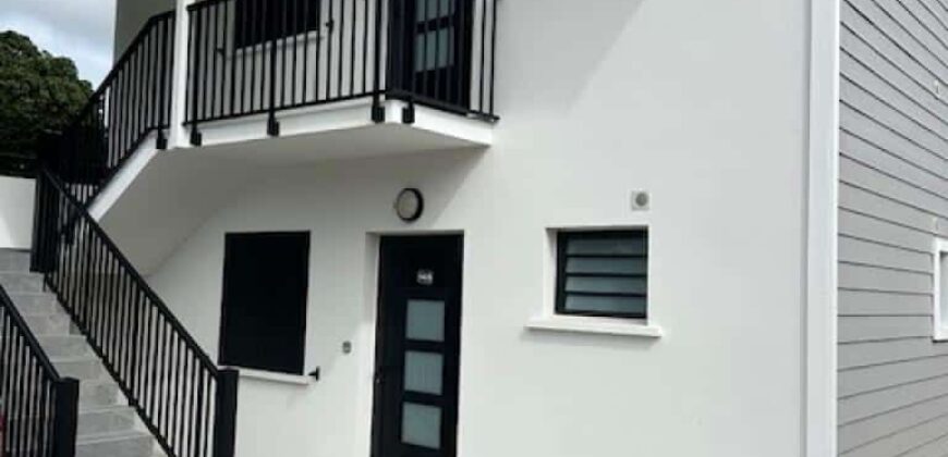 A louer un bel appartement neuf de 71.85 m2 située à l’entrée de La Rivière Saint Louis proche de toutes les commodités