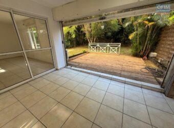 En vente un charmant appartement T2 d’environ 64 m2 situé au Tampon proche du centre-ville