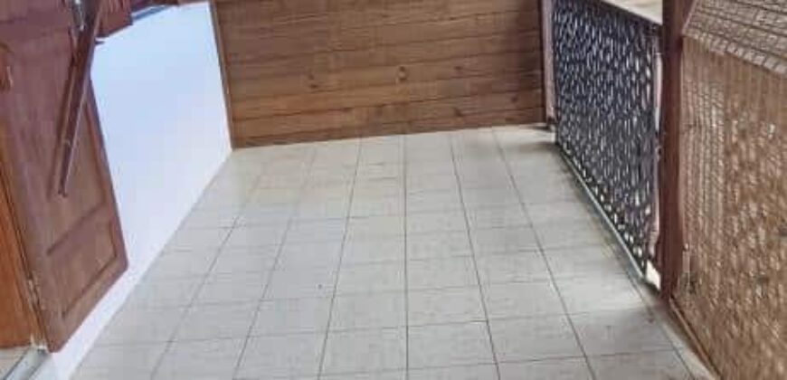 A louer une villa T3 avec jardin et garage située dans le secteur du Baril à Saint Philippe