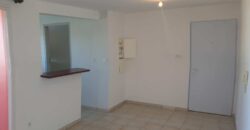 A louer un appartement T2 de 45.65 m2 avec vue mer situé dans une résidence sécurisée à Bas Jean Petit