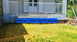 Location d’une villa jumelée de 73.64 m2 située dans un cadre calme proche de toutes commodités à SAINT JOSEPH