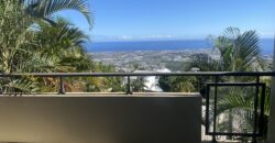 A vendre un appartement T2 offrant vue panoramique sur mer à Pichette la Possession