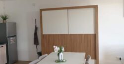 A louer un charmant appartement meublé de 51m2 situé dans une zone résidentielle de Saint Leu