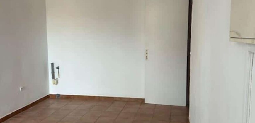 A louer une grande villa F6 pour activité professionnelle à deux pas des commerces à Saint-Louis