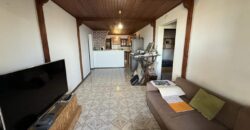 À vendre villa R+1 avec deux logements indépendants et vue panoramique située à l’entrée sud des Avirons