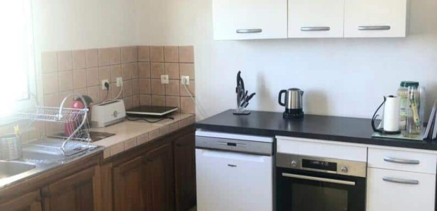 En location un appartement T3 de 84 m2 situé à la Grande Montée