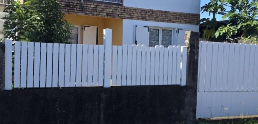 A vendre appartement T3 avec jardin et parking situé dans une petite résidence à Saint André