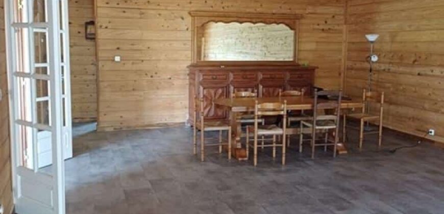 A vendre une agréable villa de plain-pied sur un beau terrain paysagé proche de la plage à Saint-André