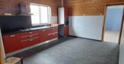 A vendre une agréable villa de plain-pied sur un beau terrain paysagé proche de la plage à Saint-André