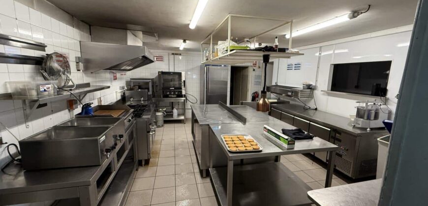 En vente fonds de commerces d’un restaurant traditionnel situé en plein centre-ville du Port
