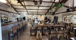 À vendre restaurant traditionnel avec murs et fonds situé en plein cœur de la ville du Port