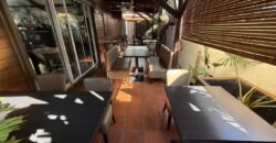À vendre restaurant traditionnel avec murs et fonds situé en plein cœur de la ville du Port