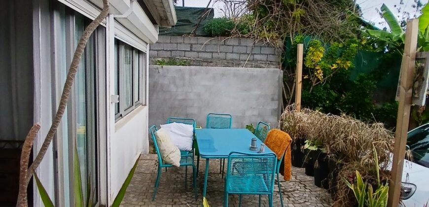 A louer une villa de 90m2 située dans le quartier du Guillaume à Saint-Paul.