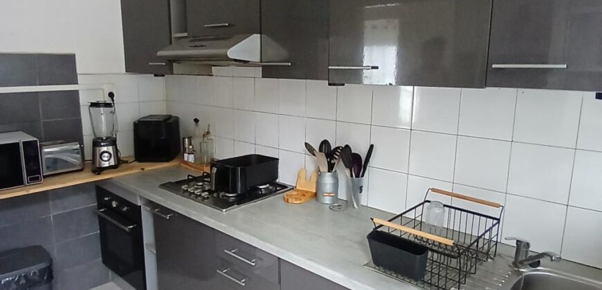 A louer une villa de 90m2 située dans le quartier du Guillaume à Saint-Paul.
