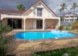 Location d’une charmante villa de 136.11m2 avec piscine située dans un environnement verdoyant à Saint-Gilles les Hauts