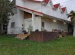 En vente une villa F7/8 en duplex à rafraîchir située au Tampon