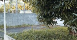 En vente une villa F7/8 en duplex à rafraîchir située au Tampon