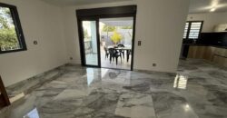 À vendre villa neuve en R+1 d’environ 100 m2 avec piscine à proximité du centre-ville d’Etang Salé les Hauts