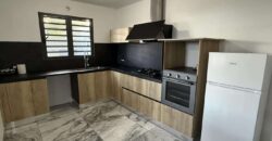À vendre villa neuve en R+1 d’environ 100 m2 avec piscine à proximité du centre-ville d’Etang Salé les Hauts
