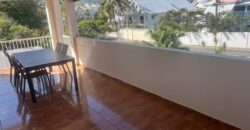 A louer appartement T4 meublé atypique situé au-dessus d’une villa à Etang Salé