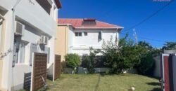 A louer appartement T4 meublé atypique situé au-dessus d’une villa à Etang Salé